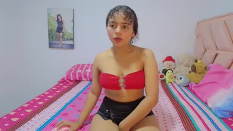  Winnifer Gonzalez  online show from 02-26-26, 03:16