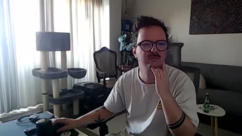 Snapshot of winnydepooh chatting on 02-18-25, 10:16 cream36 online show from 02-18-25, 10:16