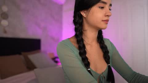 Snapshot of winonaa__ chatting on 01-31-26, 07:11 Win online show from 01-31-26, 07:11