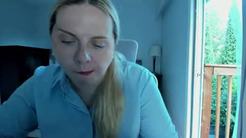 Winter Miracle online show from 07-31-26, 02:33