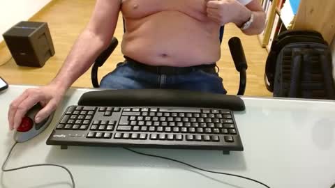 Snapshot of winterfreund99 chatting on 02-08-26, 02:09 winterfreund99 online show from 02-08-26, 02:09