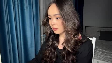 Amina online show from 03-25-26, 05:52