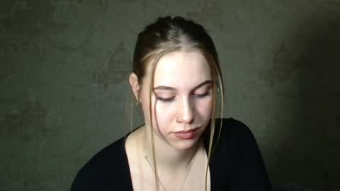 Snapshot of wira_witch chatting on 12-05-24, 04:01 wira_witch online show from 12-05-24, 04:01