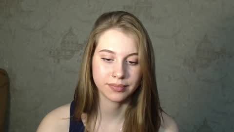 Snapshot of wira_witch chatting on 02-25-25, 03:38 wira_witch online show from 02-25-25, 03:38