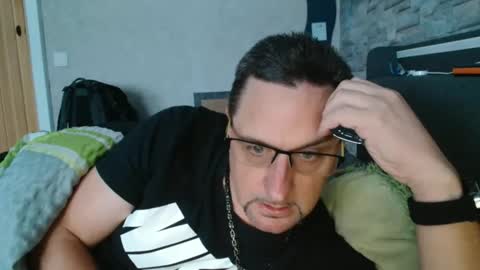 Snapshot of wirzwei8883 chatting on 09-28-25, 02:33 Dirty online show from 09-28-25, 02:33