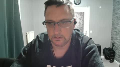 Snapshot of wirzwei8883 chatting on 04-06-26, 12:17 Dirty online show from 04-06-26, 12:17