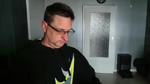 Snapshot of wirzwei8883 chatting on 04-16-26, 02:29 Dirty online show from 04-16-26, 02:29
