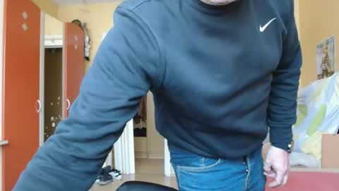 Snapshot of wirzwei8883 chatting on 05-11-26, 04:04 Dirty online show from 05-11-26, 04:04