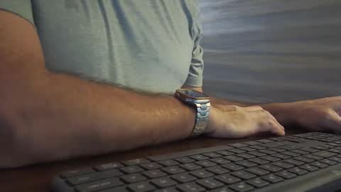 Snapshot of wisanonymousman chatting on 11-16-25, 10:26 Wisa Randy online show from 11-16-25, 10:26