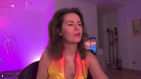 Snapshot of witch_in_silk chatting on 11-09-25, 07:56 Witch in Silk online show from 11-09-25, 07:56