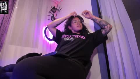 Snapshot of witchofhearts chatting on 12-27-24, 12:07 Luna Violeta A r t i s t online show from 12-27-24, 12:07