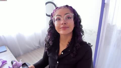 Snapshot of witchofhearts chatting on 02-02-25, 08:41 Luna Violeta A r t i s t online show from 02-02-25, 08:41