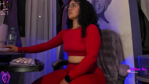     Luna Violeta  A r t i s t  online show from 11-08-25, 04:12