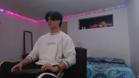 Ken online show from 02-11-26, 06:51