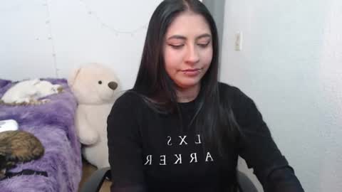 Snapshot of withtdahbutnotruined chatting on 06-11-26, 05:05 Alice online show from 06-11-26, 05:05
