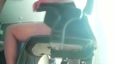 Snapshot of wixer1970 chatting on 01-06-26, 02:32 wixer1970 online show from 01-06-26, 02:32