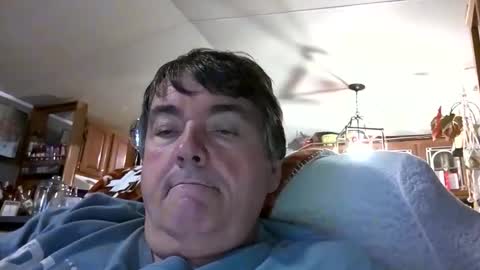 Snapshot of wldlife chatting on 10-12-25, 10:42 wldlife online show from 10-12-25, 10:42