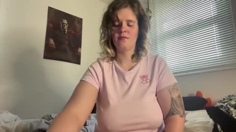 Moth online show from 02-12-25, 04:22