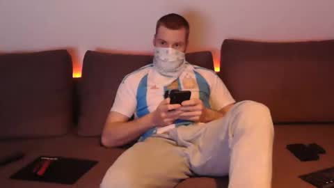 wolf021221 online show from 04-03-26, 02:37