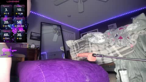 wolf_princess online show from 12-14-24, 03:40