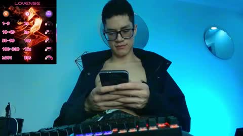  W O L F  online show from 02-06-26, 12:19