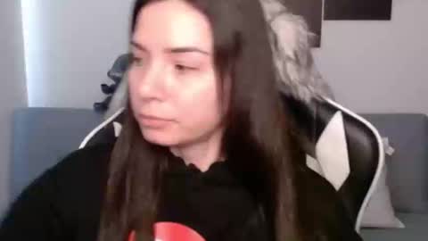 Snapshot of wolfs_daughter chatting on 03-05-25, 07:06 Alex online show from 03-05-25, 07:06