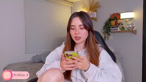   online show from 10-09-25, 03:37