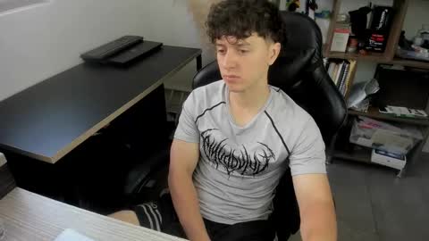 Snapshot of wolker_allan chatting on 12-19-25, 05:09 wolker_allan online show from 12-19-25, 05:09