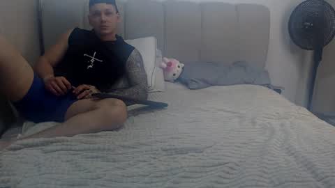 Sofia And Thomas online show from 06-12-26, 05:50
