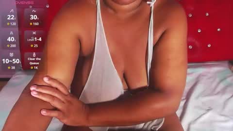 Snapshot of wonderfuldiana chatting on 06-16-26, 11:35 online show from 06-16-26, 11:35