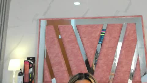 wonderkloe_ online show from 02-07-26, 08:34