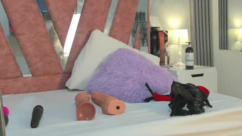 wonderkloe_ online show from 03-01-26, 07:49