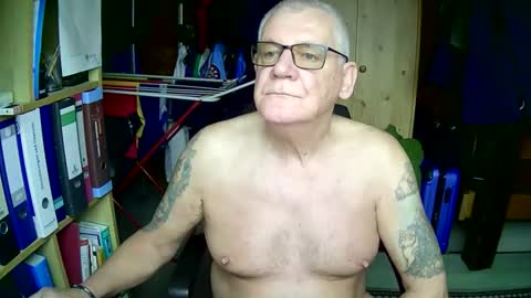 Always Horny online show from 12-18-25, 12:00