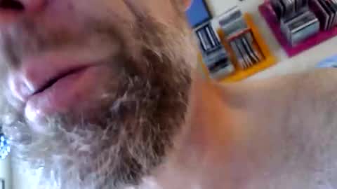 WoodieSays online show from 05-27-26, 04:04