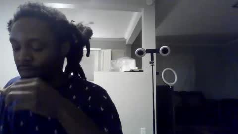 Snapshot of woodpipe69 chatting on 01-05-25, 12:53 Woodpipe69 online show from 01-05-25, 12:53