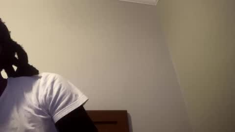 Snapshot of woodpipe69 chatting on 03-05-25, 02:03 Woodpipe69 online show from 03-05-25, 02:03