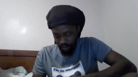 Snapshot of woodpipe69 chatting on 09-28-25, 07:30 Woodpipe69 online show from 09-28-25, 07:30