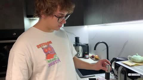 Mitya online show from 10-27-25, 06:23