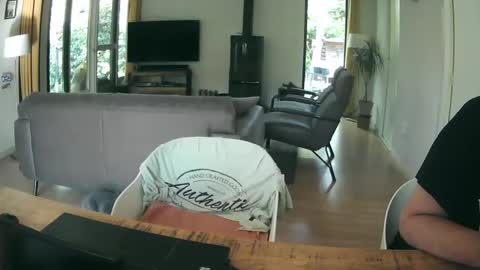Snapshot of woodwurm chatting on 05-16-26, 06:54 woodwurm and Snoeske online show from 05-16-26, 06:54