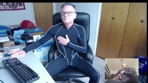 Snapshot of worldlarge chatting on 03-15-26, 12:11 Large one online show from 03-15-26, 12:11