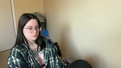 Snapshot of worship_lucina chatting on 01-17-25, 06:23 Lucina online show from 01-17-25, 06:23