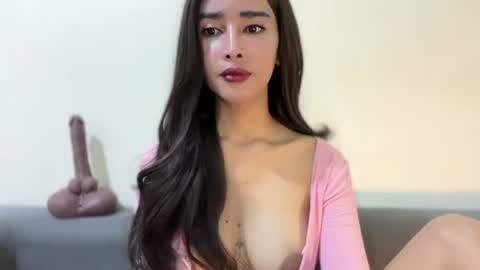 Lily online show from 07-05-26, 08:10