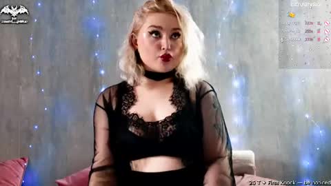 Goddess Sophy online show from 06-17-26, 03:02