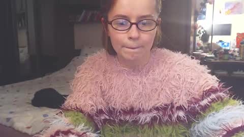 Rebecy online show from 12-16-25, 06:57