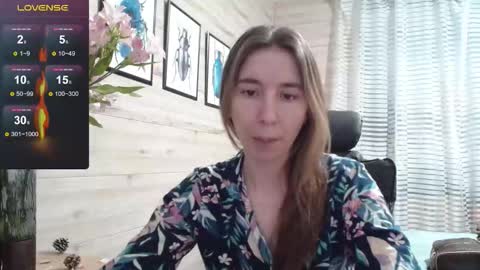 Snapshot of wow_porno_ chatting on 11-22-25, 03:00 Anna online show from 11-22-25, 03:00