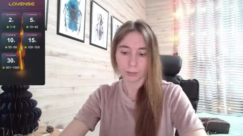 Snapshot of wow_porno_ chatting on 11-30-25, 02:43 Anna online show from 11-30-25, 02:43