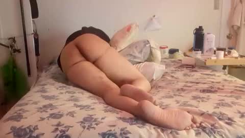 Snapshot of wowhotcutiepie chatting on 05-10-26, 12:27 Cuteipie online show from 05-10-26, 12:27