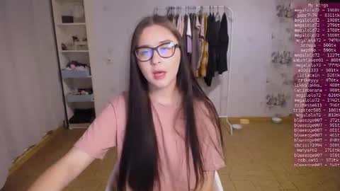 Liza online show from 01-17-25, 04:15