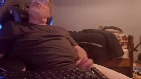 wowsers2022 online show from 10-13-25, 01:27