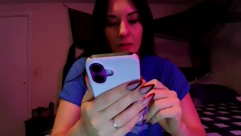 Snapshot of wrenleigh chatting on 06-09-26, 06:36 Crystal Lake online show from 06-09-26, 06:36